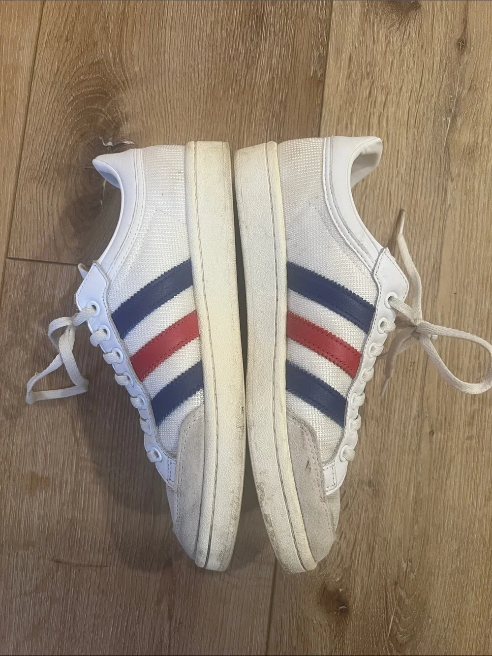 adidas Americana blue red White Sneakers with Red and Blue Side Stripes
